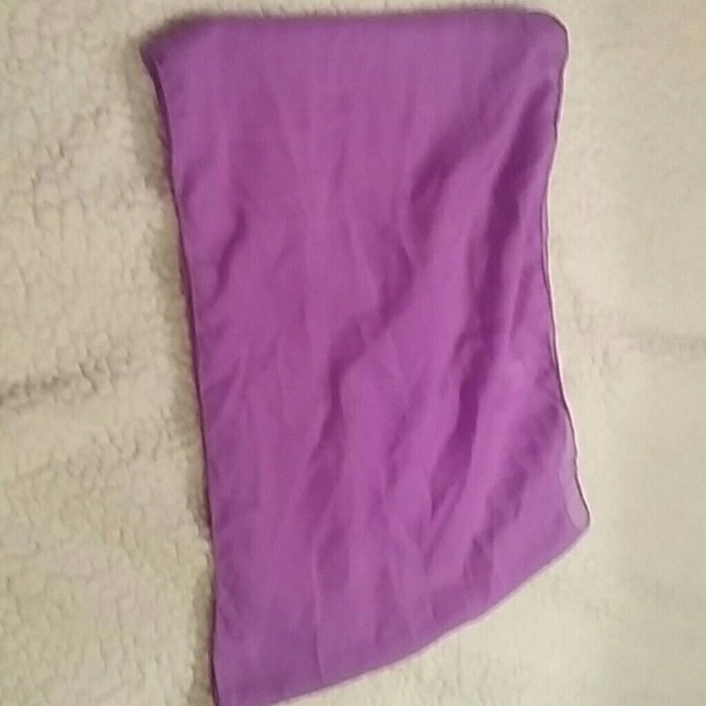 Scarf.